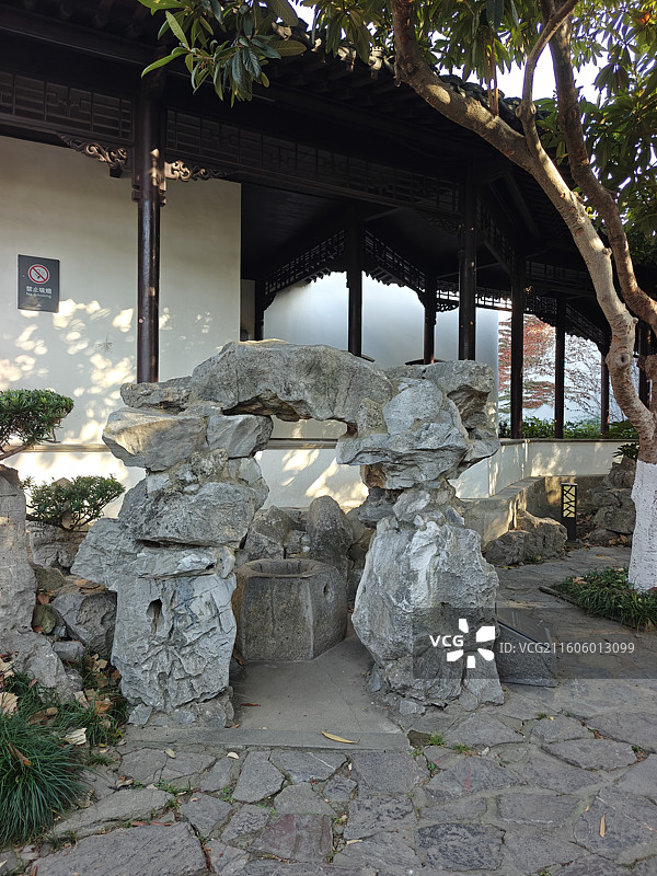 南京总统府景区-煦园-奇石假山图片素材