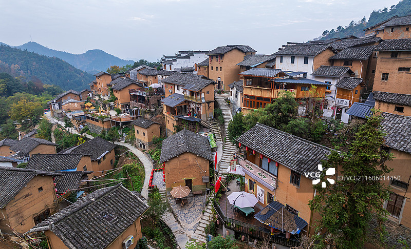 安徽黄山歙县阳产土楼秋天图片素材
