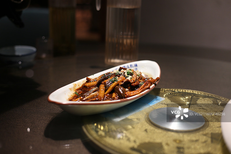 响油鳝糊图片素材