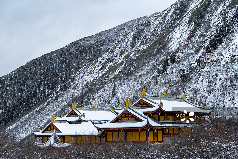 四川阿坝州黄龙景区-黄龙古寺图片素材