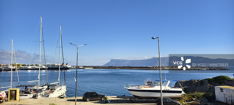 希腊克里特岛～客轮码头去格拉姆武萨群岛图片素材