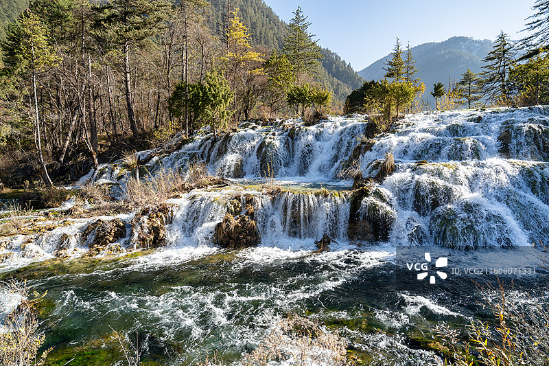 四川阿坝州九寨沟景区-双龙海瀑布图片素材