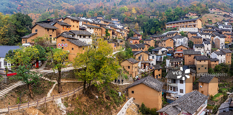 安徽黄山歙县阳产土楼秋天图片素材
