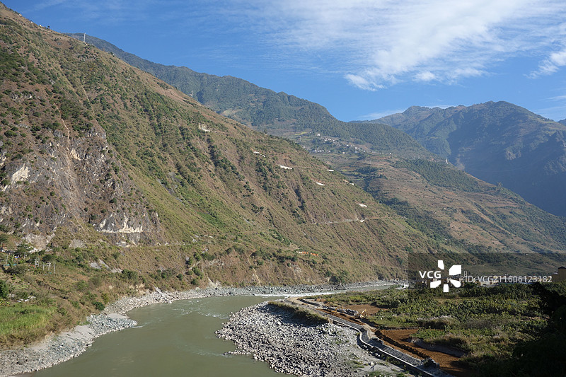 云南省怒江州泸水市怒江维拉坝伟人峰毛公山睡美人图片素材