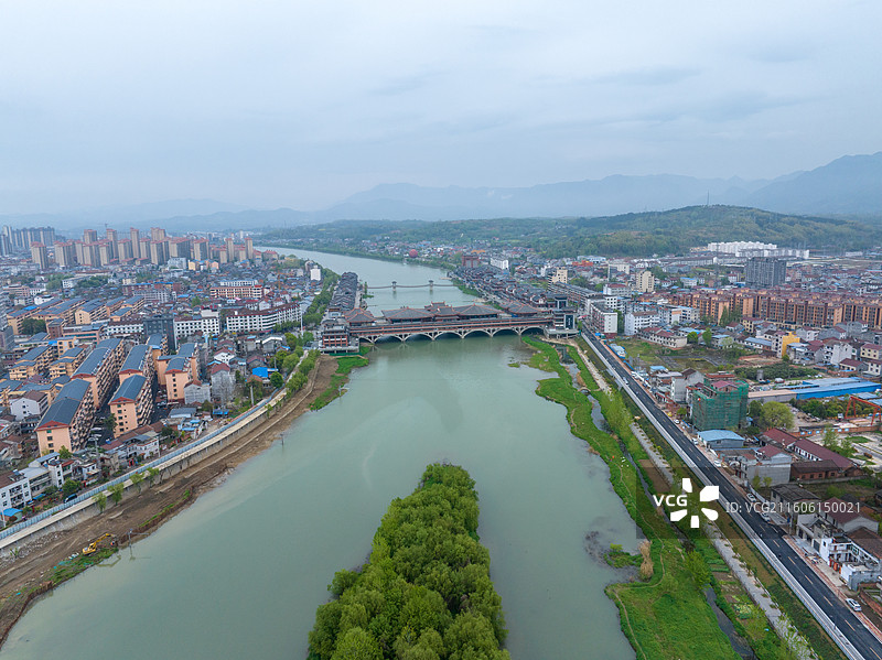 西乡县城廊桥图片素材