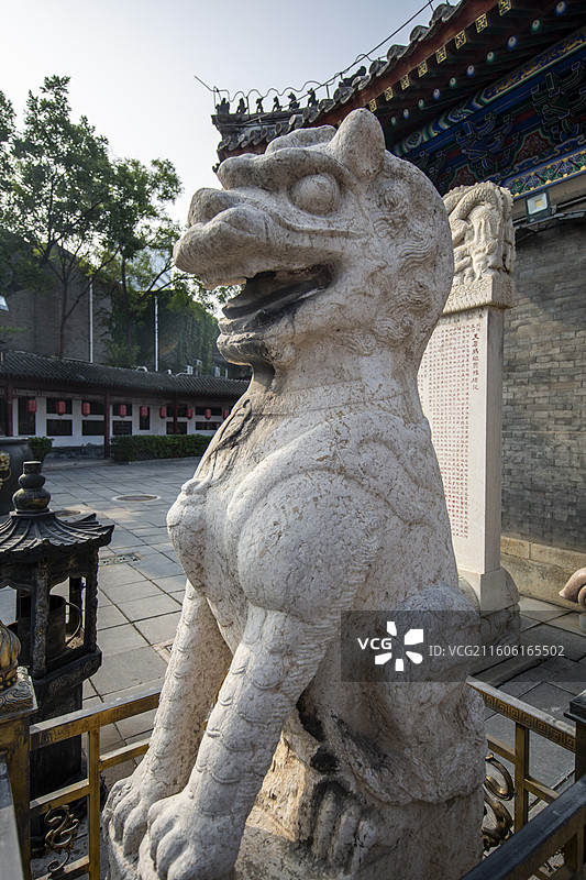 天津市古文化街天后宫：前殿前石狮子图片素材