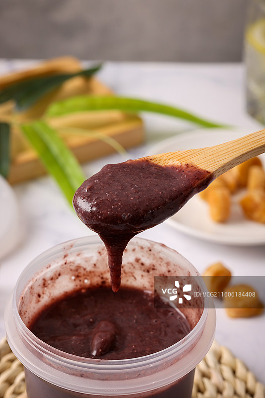 软糯诺紫米红豆沙图片素材