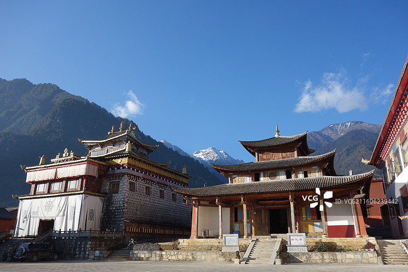 云南省怒江州贡山县G219国道丙中洛镇：东风村普化寺图片素材