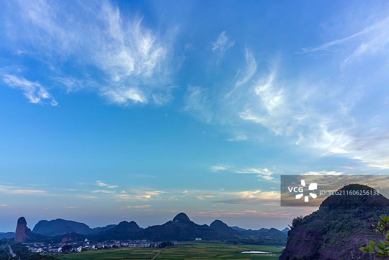 江西鹰潭龙虎山金枪峰图片素材