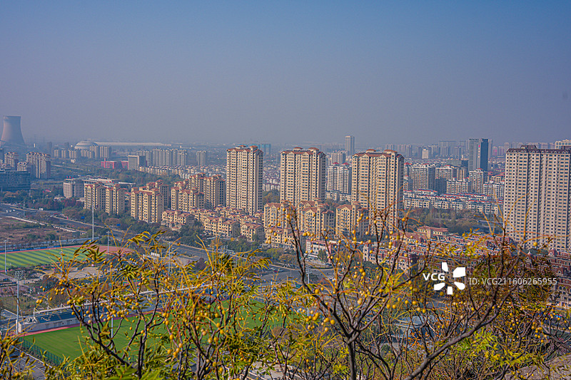 连云港旅游 孔望山俯瞰 海州体育场 海州体育馆 城市天际线 都市风光图片素材