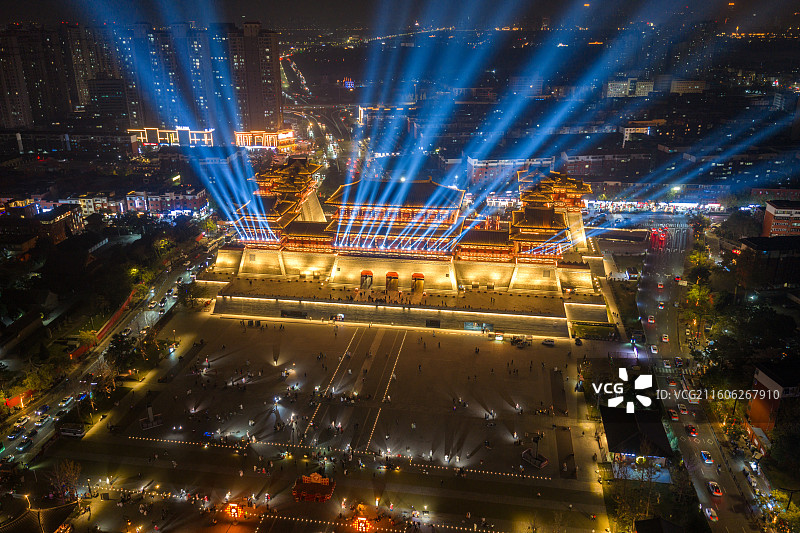 十三朝古都洛阳市应天门建筑灯光秀夜景风光图片素材