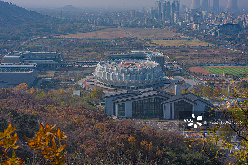 连云港旅游 孔望山俯瞰 海州体育场 海州体育馆 城市天际线 都市风光图片素材