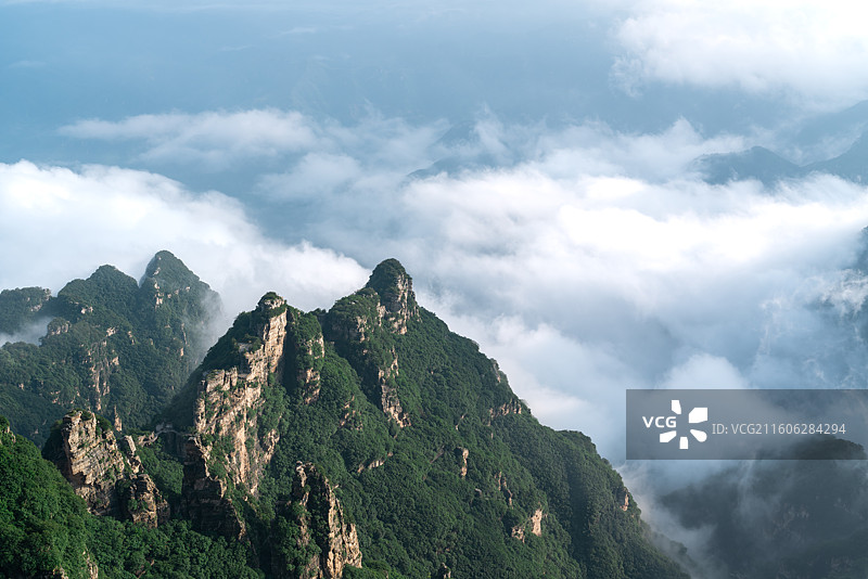 涞水白石山云海图片素材