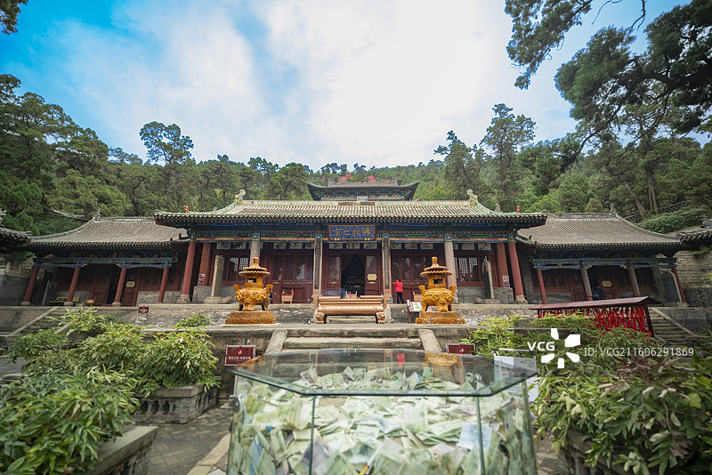 交城卦山天宁寺大雄宝殿图片素材