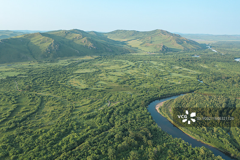 航拍根河穿过额尔古纳国家湿地公园图片素材