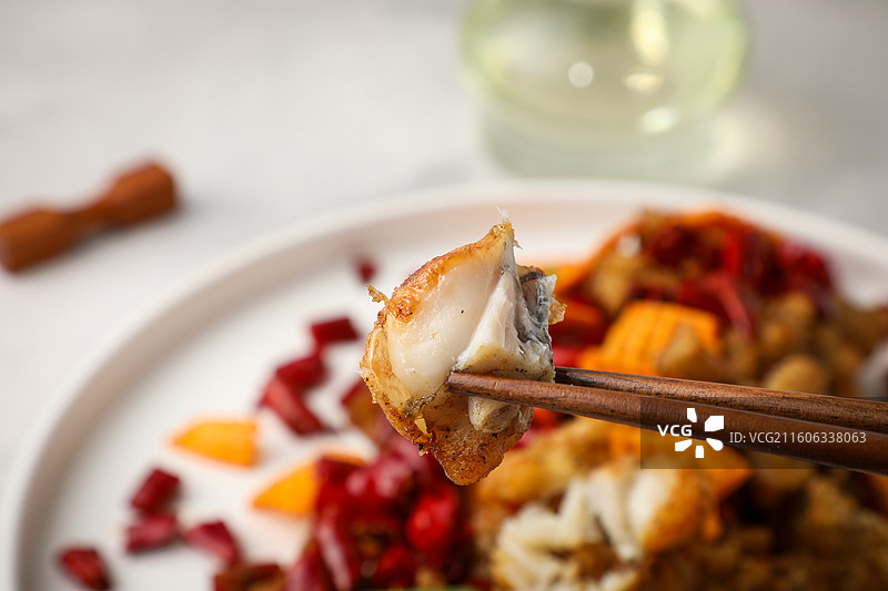 香辣锅巴炸牛蛙图片素材