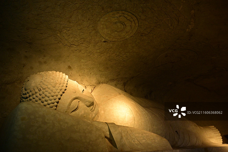 新昌大佛寺卧佛图片素材