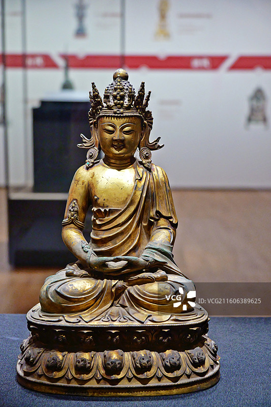 甘肃岷县博物馆藏明代无量寿佛像图片素材