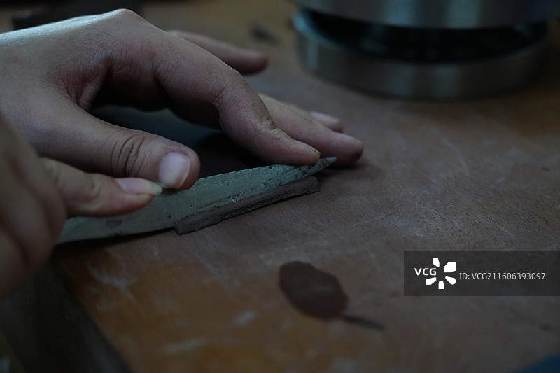 紫砂 陶艺 制作 纯手工 非遗 手工艺 手 特写 镜头图片素材