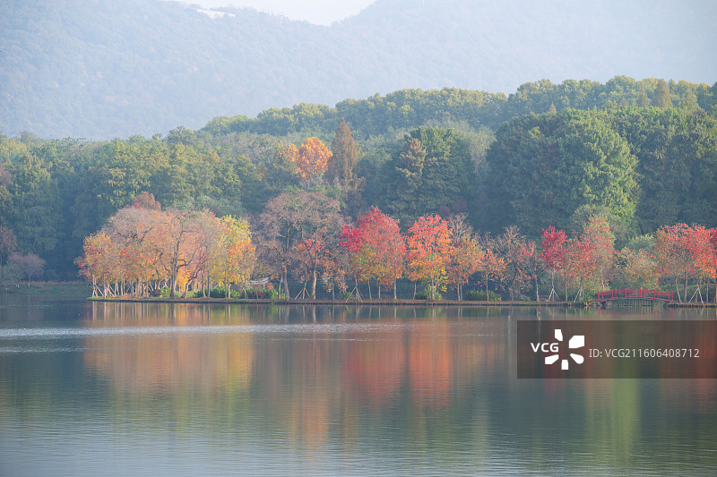 南京前湖月牙堤秋色图片素材