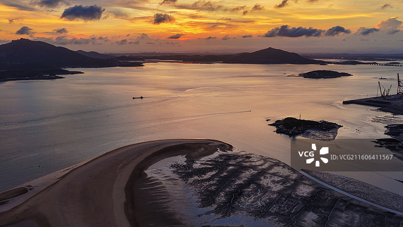 航拍福建平潭岛南线坛南湾象鼻湾沙滩海景图片素材