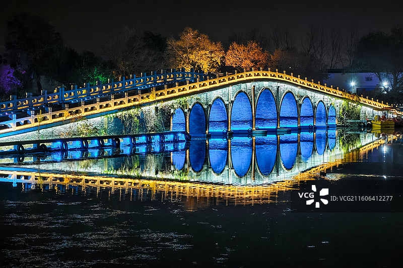 红汕坞·蓝桥星夜 ——拍摄于江苏省无锡市宜兴市、红汕坞度假酒店内图片素材