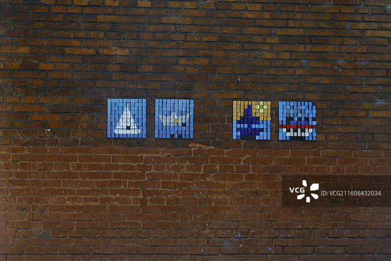 彩绘墙（簪花女孩）图片素材