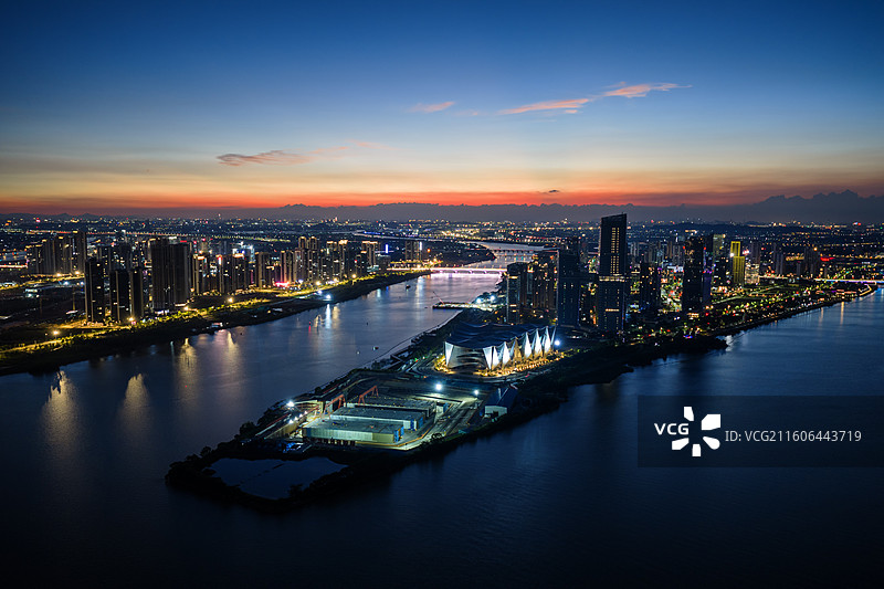 广州市南沙区明珠湾灵山岛尖CBD夜景航拍图片素材