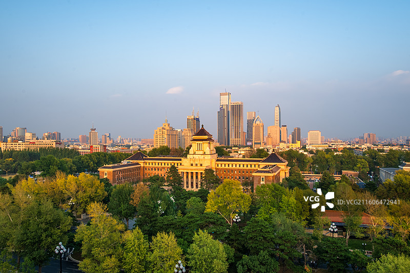 长春伪满遗址古今同框 白求恩医院图片素材