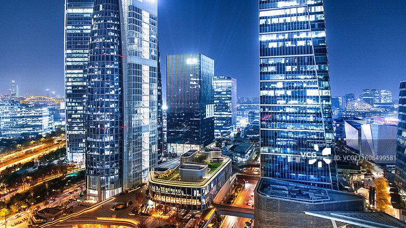 都市夜景-上海西岸传媒港图片素材