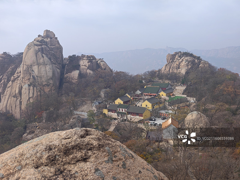 初冬小雪节气，五莲山望海峰图片素材