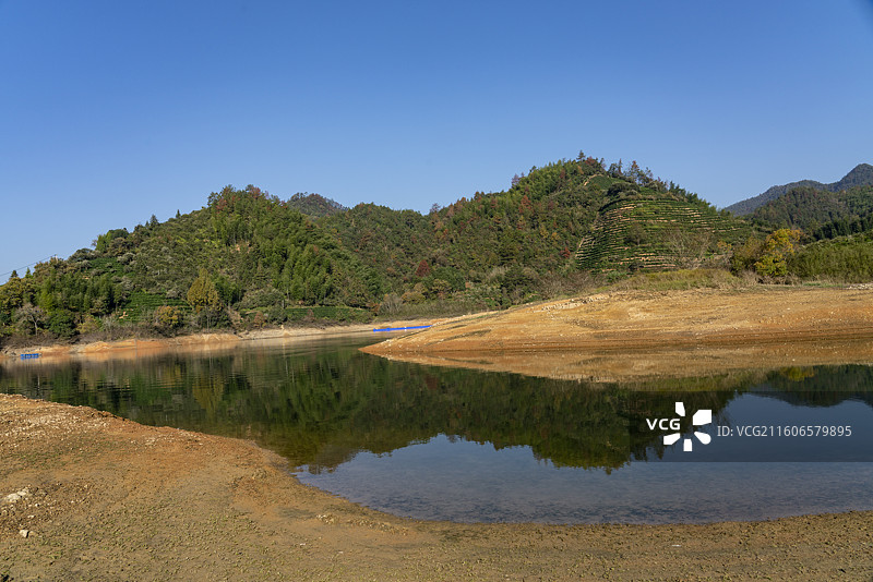 美丽的丰乐湖图片素材
