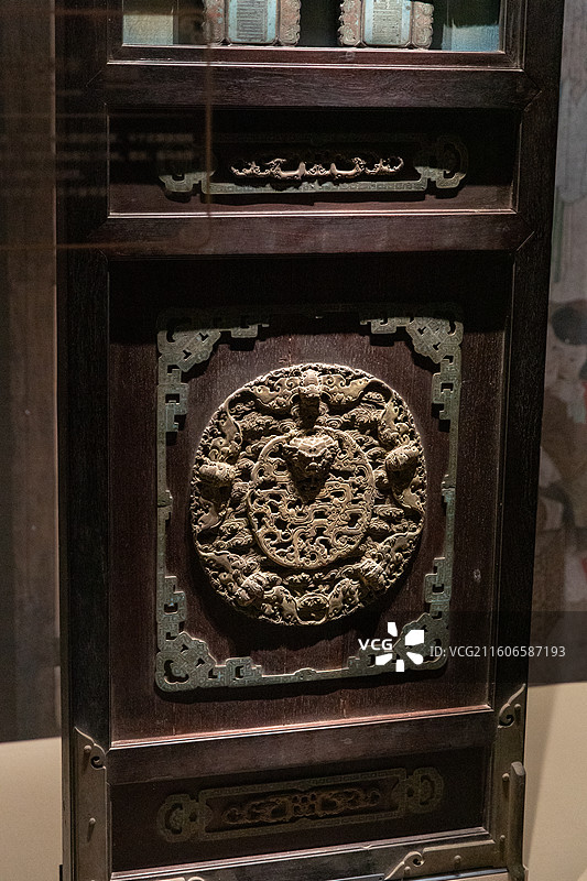 长春宫内檐装修隔扇门图片素材