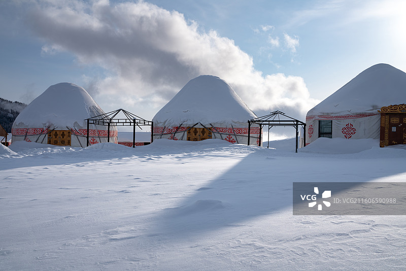 阿勒泰冬季牧场雪景图片素材