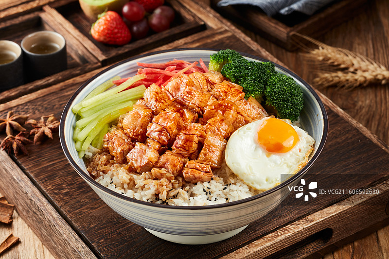 牛腩饭图片素材