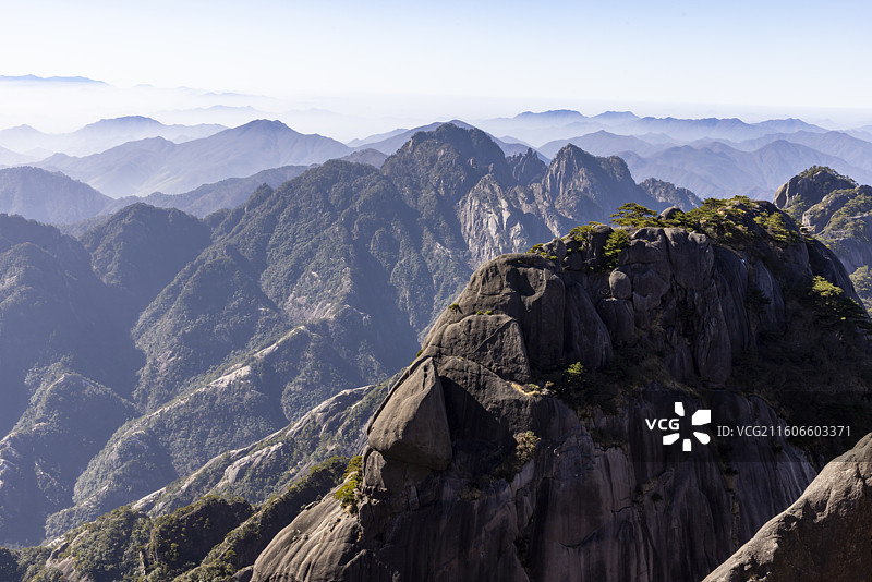 安徽黄山鳌鱼峰自然风光图片素材