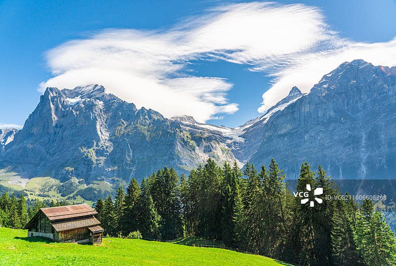 欧洲瑞士费斯特山脉的风景图片素材