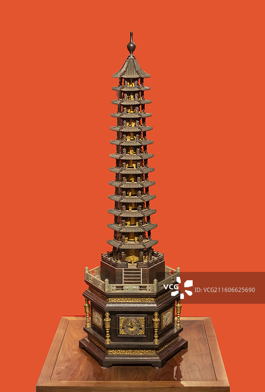 木楼转人塔式乐钟 清 乾隆 清宫做钟处 故宫博物院图片素材