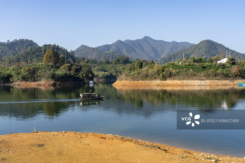 美丽的丰乐湖图片素材