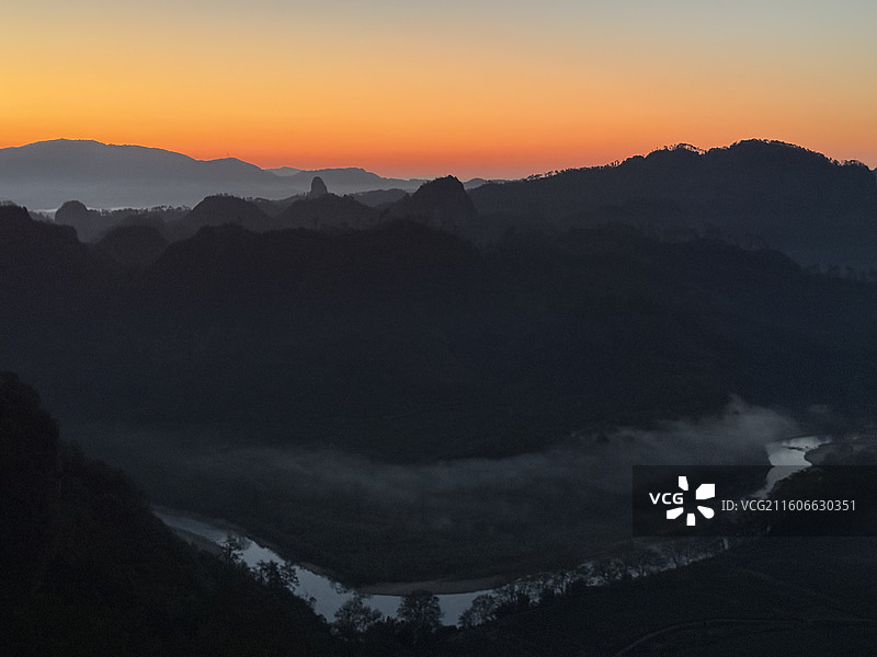 福建南平武夷山风景名胜区白云禅寺日出风光图片素材