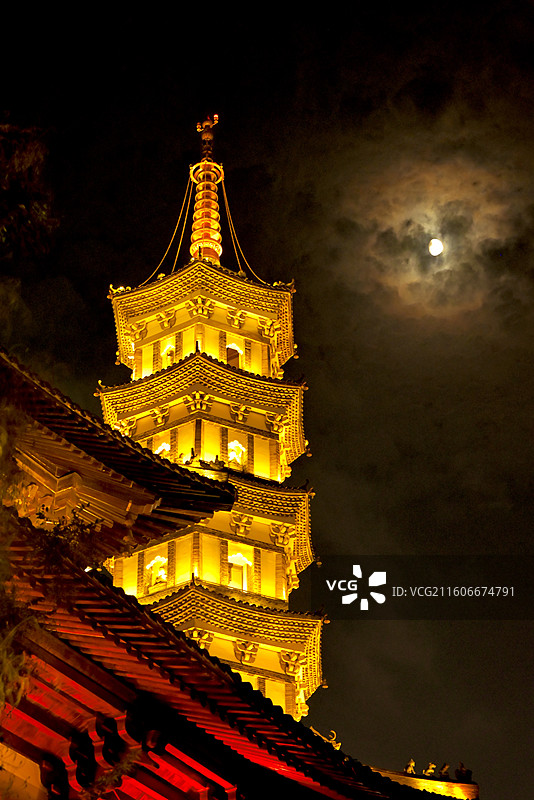 衢州水亭门天王塔夜景图片素材