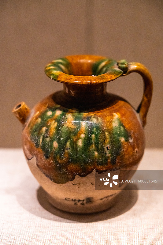 三彩执壶（唐代）河南博物院藏 泌阳县出土图片素材