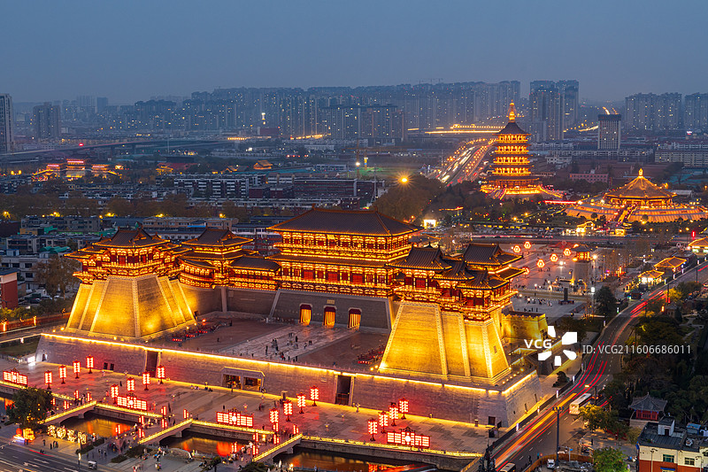 河南省洛阳市应天门建筑灯光秀夜景风光图片素材