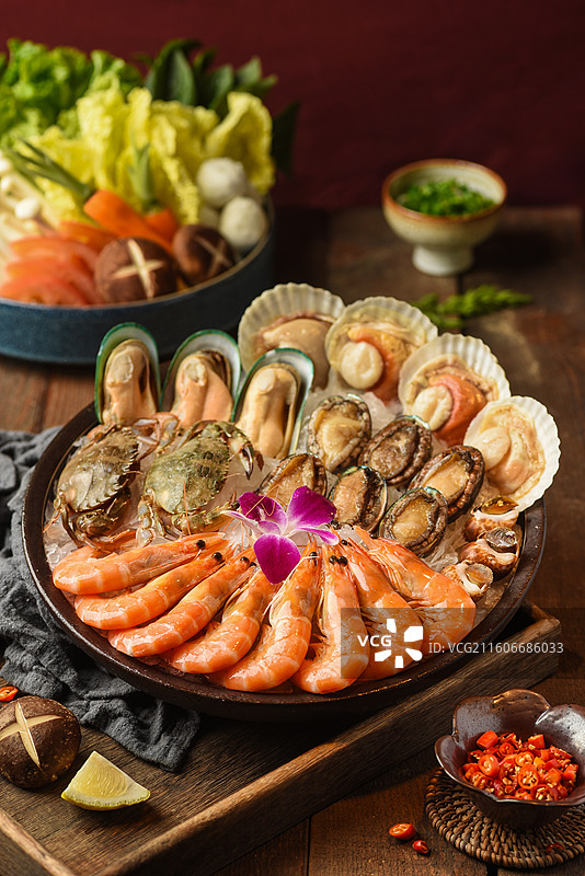 海鲜拼盘、虾、螃蟹、鲍鱼、扇贝、青口贝图片素材