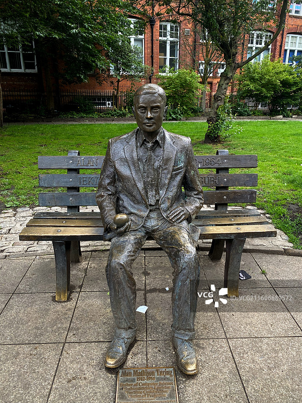 英国曼彻斯特 阿兰·图灵纪念碑图片素材