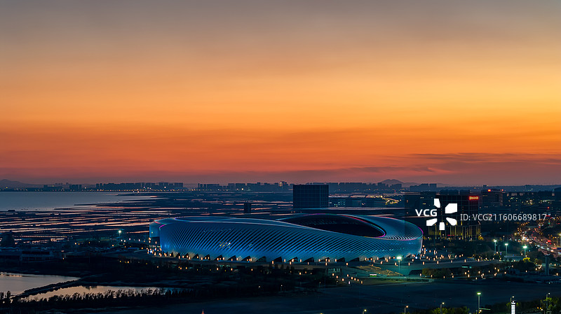 航拍体育场晚霞图片素材