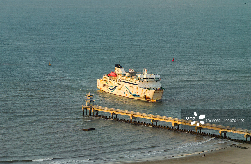 广西北海侨港长乐公主号进港国际客运港图片素材