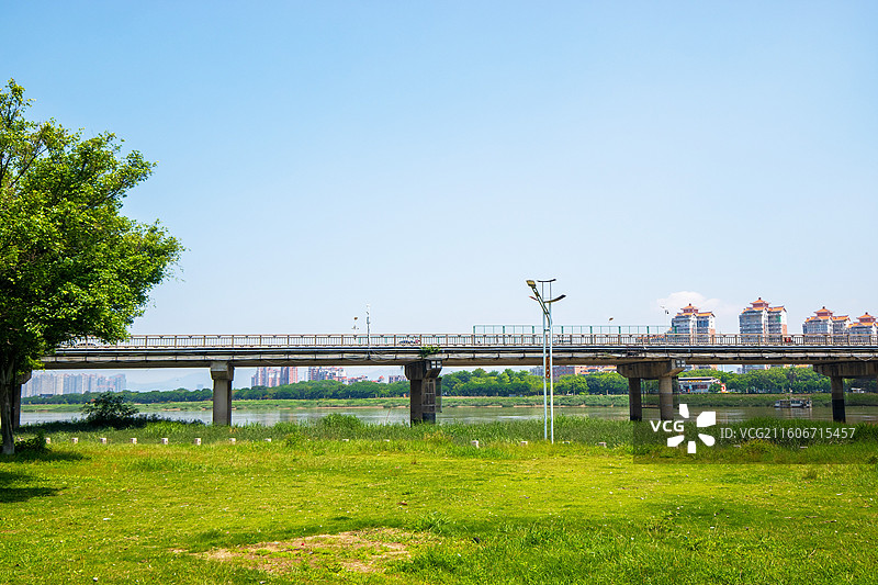 入夏时节的世界文化遗址泉州顺济桥周边风光图片素材
