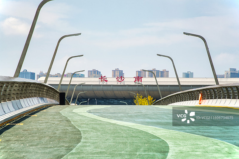 中国湖南省省会长沙市长沙县国际会展中心附近城市建筑和城市风光图片素材