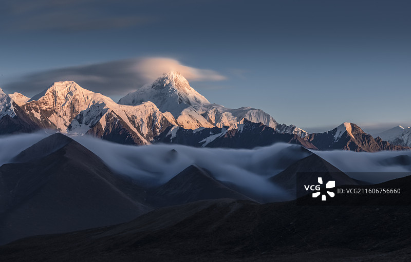 蜀山之王川西贡嘎雪山风光图片素材